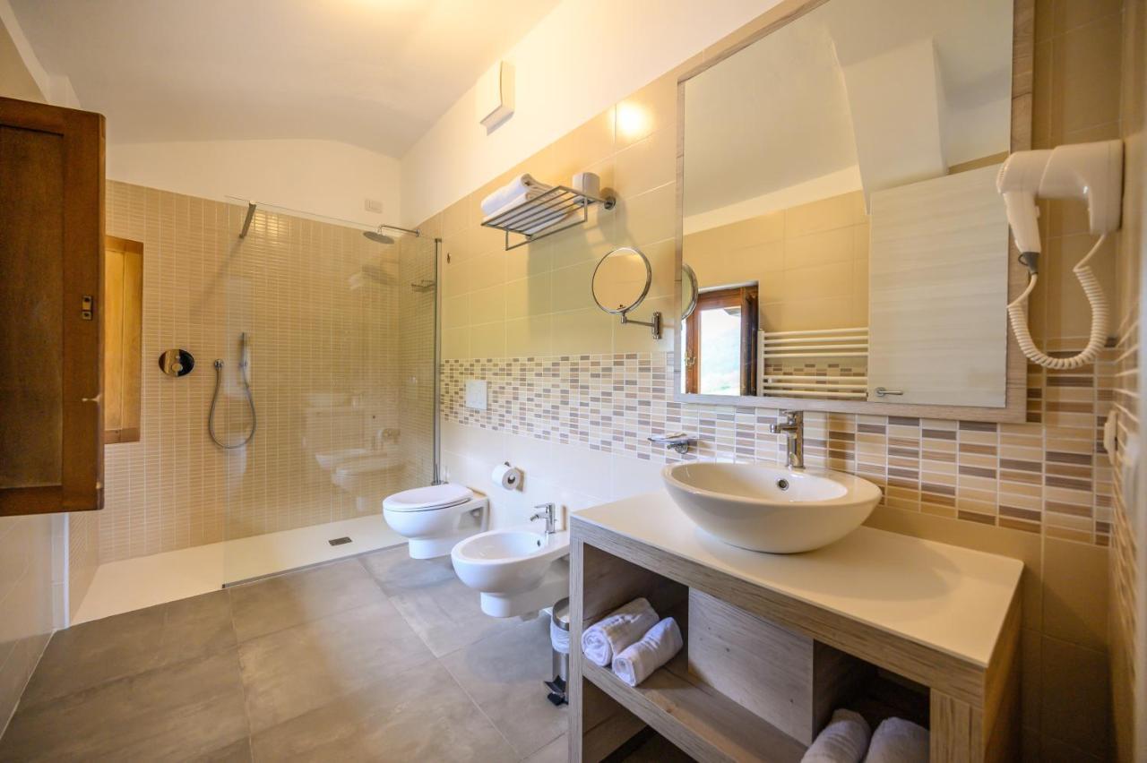 Hotel Stella Alpina Spiazzi Di Caprino Buitenkant foto