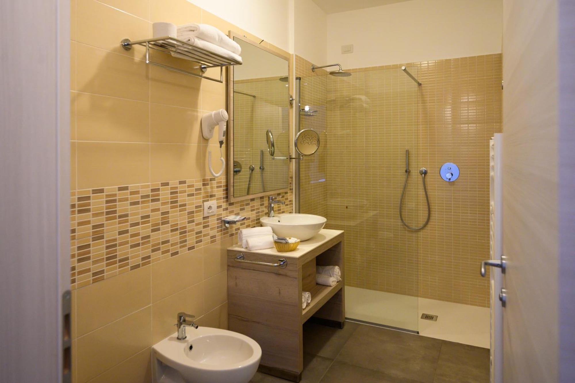 Hotel Stella Alpina Spiazzi Di Caprino Buitenkant foto
